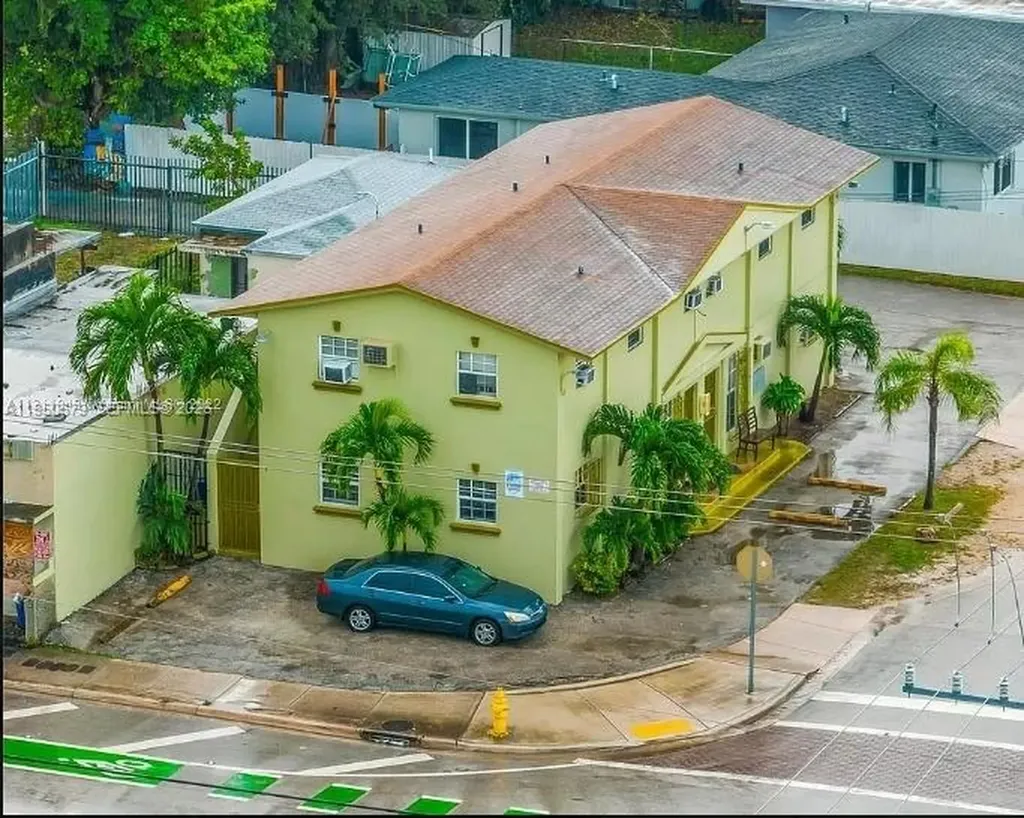 1500 NW 69th Terrace Miami FL 33147