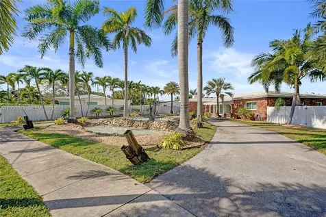 1995 N Hibiscus Drive North Miami FL 33181