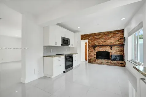 1995 N Hibiscus Drive North Miami FL 33181