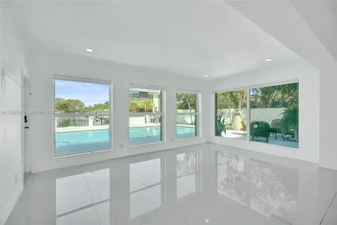 1995 N Hibiscus Drive North Miami FL 33181