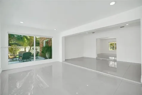 1995 N Hibiscus Drive North Miami FL 33181