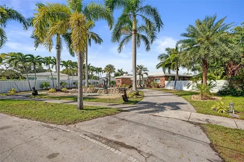 1995 N Hibiscus Drive North Miami FL 33181