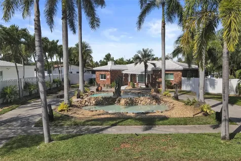 1995 N Hibiscus Drive North Miami FL 33181
