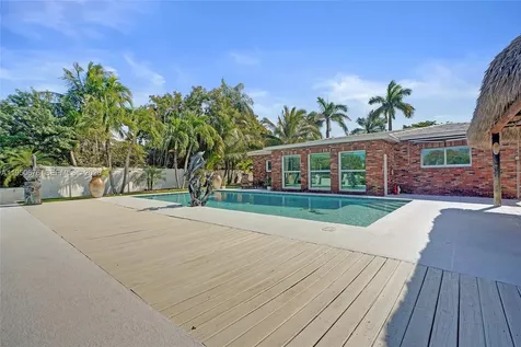 1995 N Hibiscus Drive North Miami FL 33181
