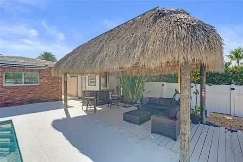 1995 N Hibiscus Drive North Miami FL 33181