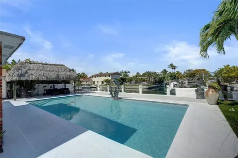 1995 N Hibiscus Drive North Miami FL 33181