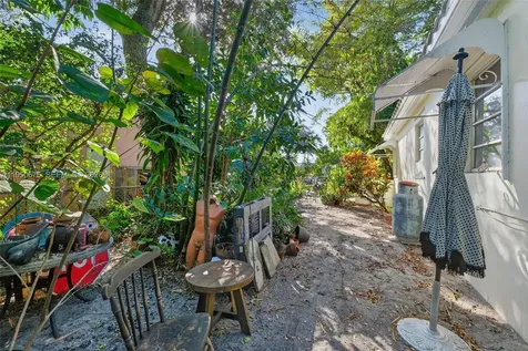 25 NW 104th Street Miami Shores FL 33150