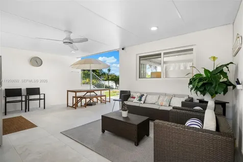 7770 Hawthorne Avenue Miami Beach FL 33141