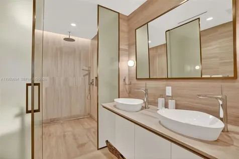 5775 Collins Avenue Miami Beach FL 33140