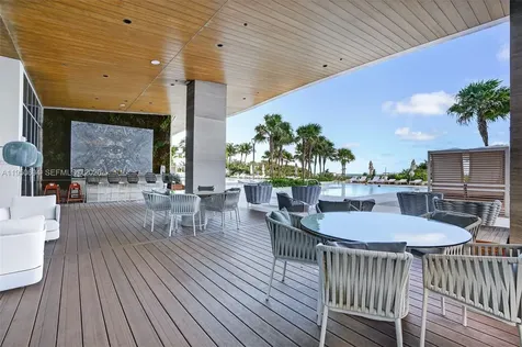 5775 Collins Avenue Miami Beach FL 33140