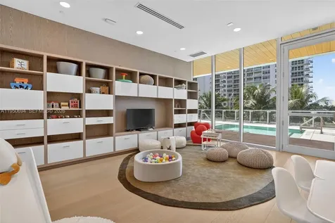 5775 Collins Avenue Miami Beach FL 33140