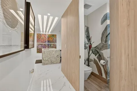 5775 Collins Avenue Miami Beach FL 33140