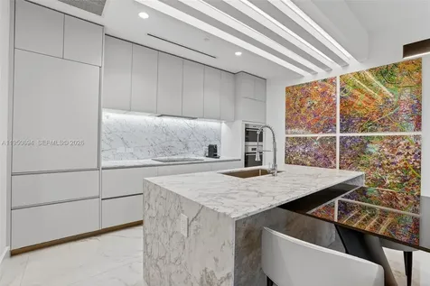 5775 Collins Avenue Miami Beach FL 33140