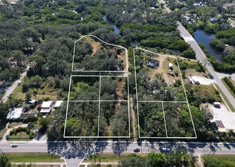 301 E Shell Point Road #77 Tampa FL 33570