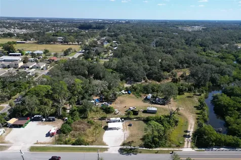 301 E Shell Point Road #77 Tampa FL 33570