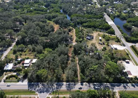 301 E Shell Point Road #77 Tampa FL 33570