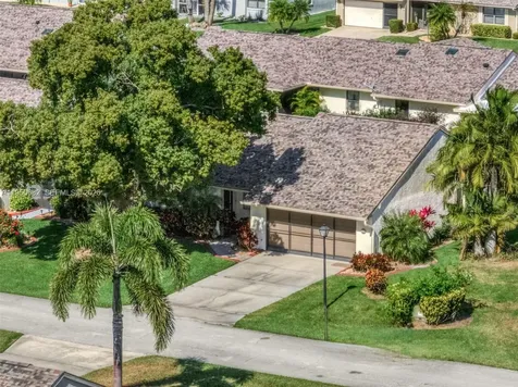 319 Grove Avon Park FL 33825