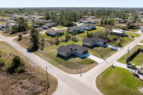 3601 28th Street SW Lehigh Acres FL 33976