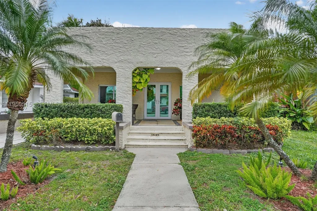 1649 SW 11th Terrace Miami FL 33135