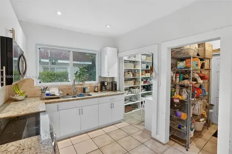 1649 SW 11th Terrace Miami FL 33135