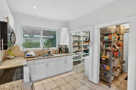 1649 SW 11th Terrace Miami FL 33135