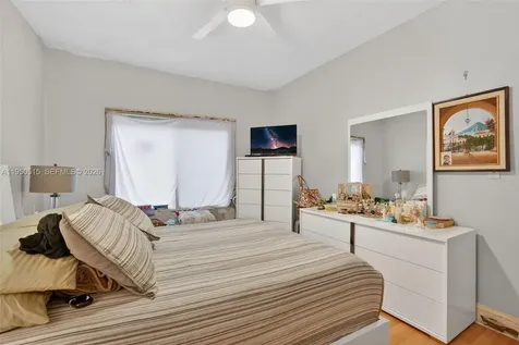 1649 SW 11th Terrace Miami FL 33135