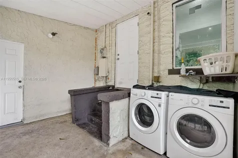 1649 SW 11th Terrace Miami FL 33135