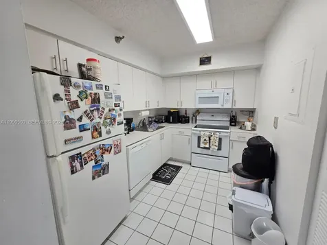 3300 NE 191st Street Aventura FL 33180