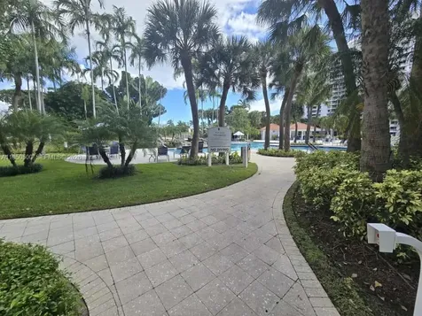 3300 NE 191st Street Aventura FL 33180