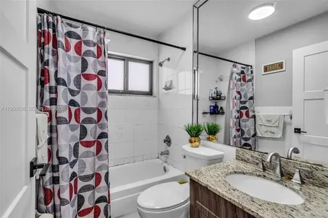 7579 W 31st Avenue Hialeah FL 33018