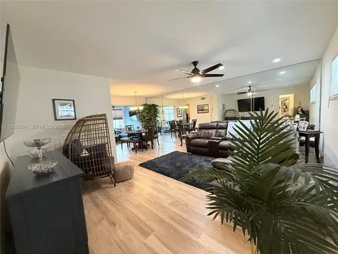 18 Colonial Club Drive Boynton Beach FL 33435