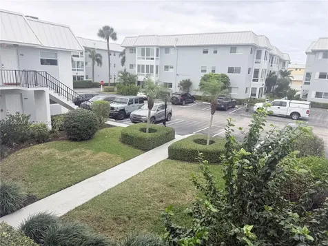 18 Colonial Club Drive Boynton Beach FL 33435