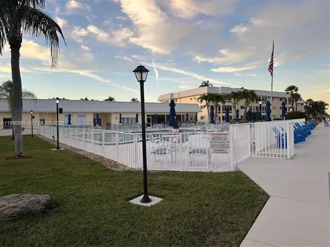 18 Colonial Club Drive Boynton Beach FL 33435