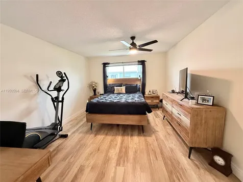 18 Colonial Club Drive Boynton Beach FL 33435