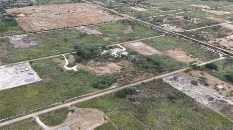 21867 NW 276th Okeechobee FL 34972