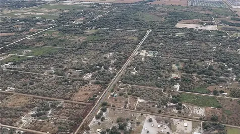 21867 NW 276th Okeechobee FL 34972