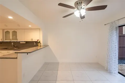 6534 SW 114th Place Miami FL 33173