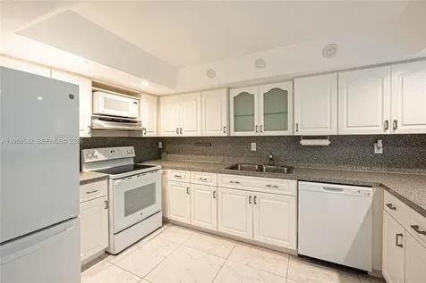 6534 SW 114th Place Miami FL 33173