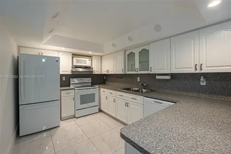 6534 SW 114th Place Miami FL 33173