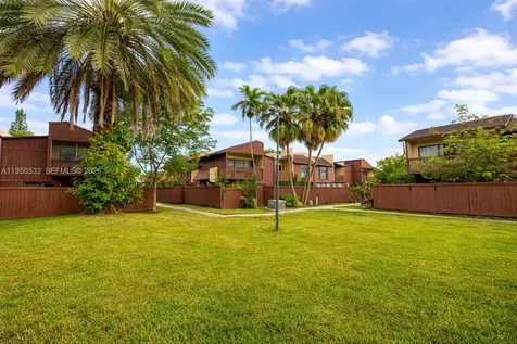 6534 SW 114th Place Miami FL 33173