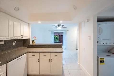 6534 SW 114th Place Miami FL 33173