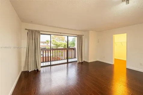 6534 SW 114th Place Miami FL 33173