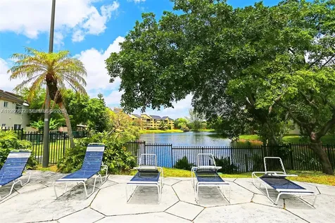 6534 SW 114th Place Miami FL 33173