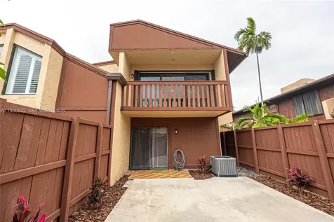 6534 SW 114th Place Miami FL 33173