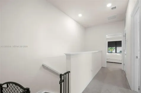 2121 S Appleton Circle S Oakland Park FL 33309