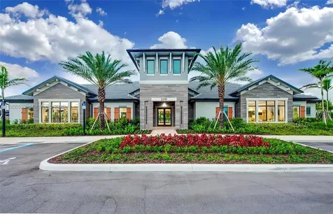 2121 S Appleton Circle S Oakland Park FL 33309