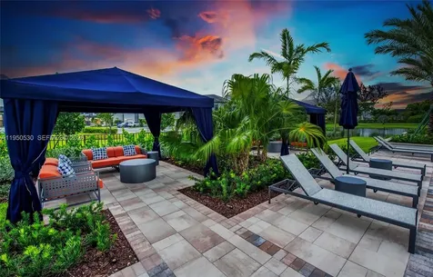 2121 S Appleton Circle S Oakland Park FL 33309