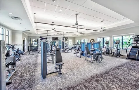 2121 S Appleton Circle S Oakland Park FL 33309