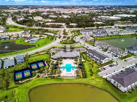 2121 S Appleton Circle S Oakland Park FL 33309