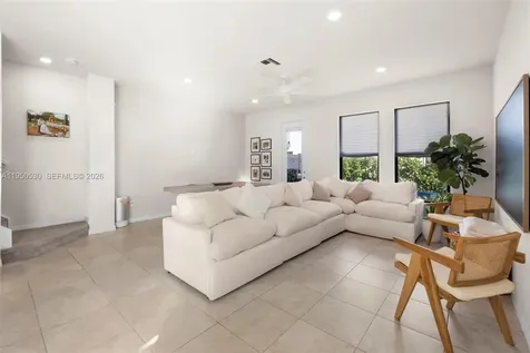 2121 S Appleton Circle S Oakland Park FL 33309